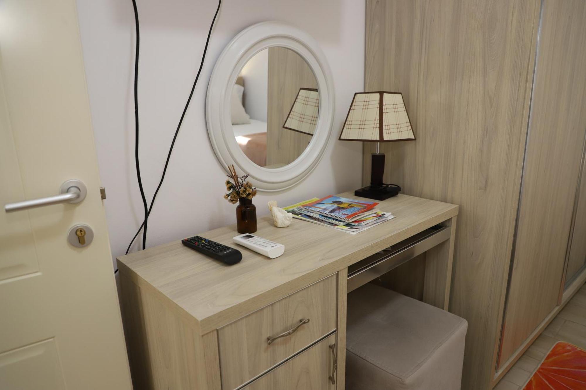 Downtown Apartment Berat Buitenkant foto